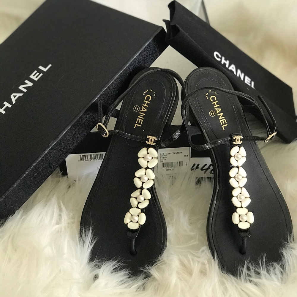 Black CHANEL Pearl Thong Sandals